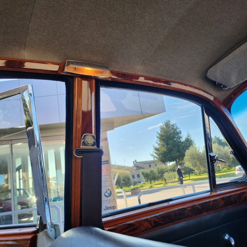 1964 Jaguar MK II - immagine 16